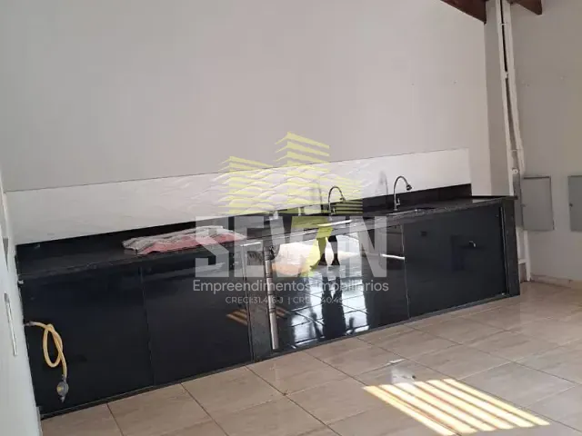 Casa com 363m² 3 quartos e 3 banheiros, à venda, no bairro Vila Jardim Celina em Bauru