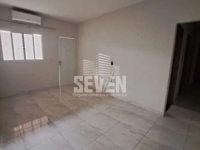 Casa com 363m² 3 quartos e 3 banheiros, à venda, no bairro Vila Jardim Celina em Bauru