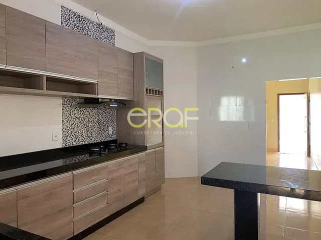 Casa com 300m² 3 quartos e 2 banheiros, à venda, no bairro Parque Vila Verde em Formosa