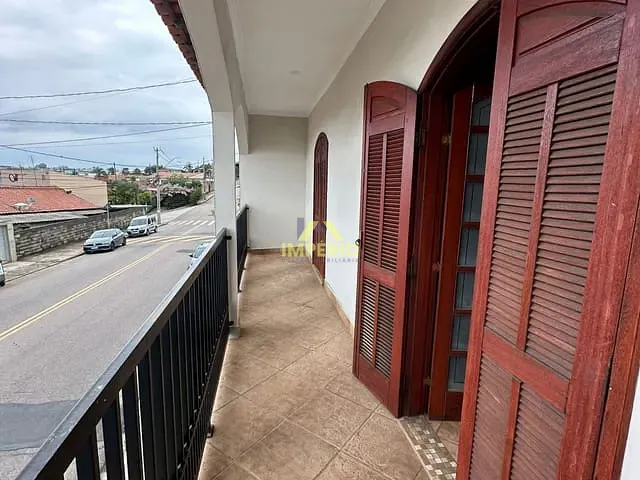Casa com 176m² 3 quartos e 3 banheiros, à venda, no bairro Centro em Salto