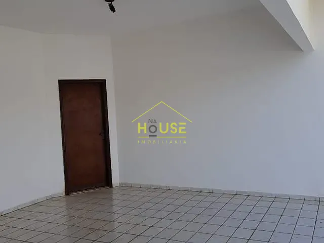 Casa com 475m² 3 quartos e 2 banheiros, à venda, no bairro Vila América em Votuporanga