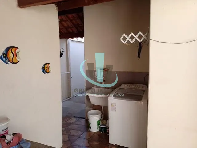 Casa com 251m² 3 quartos e 2 banheiros, à venda, no bairro PARQUE ALVORADA em ARARAQUARA