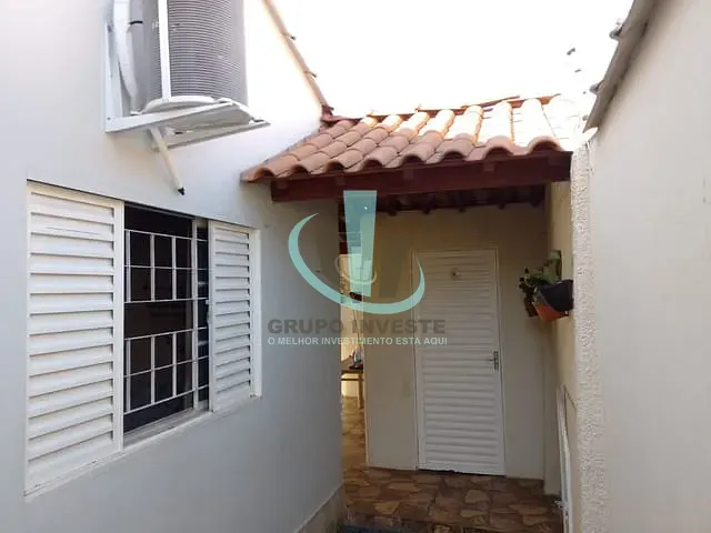 Casa com 251m² 3 quartos e 2 banheiros, à venda, no bairro PARQUE ALVORADA em ARARAQUARA