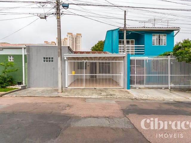 Casa 2 quartos e 2 banheiros, para alugar, no bairro Cidade Industrial em Curitiba