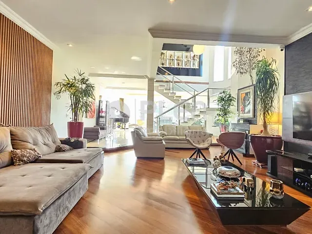 Casa com 630m² 5 quartos e 9 banheiros, à venda, no bairro Alphaville em Santana de Parnaíba