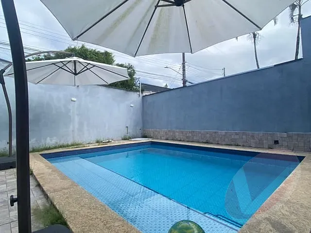 Casa com 304m² 2 quartos e 1 banheiro, à venda ou para alugar, no bairro Real em Praia Grande