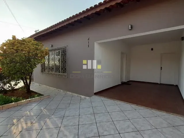 Casa com 283m² 3 quartos e 2 banheiros, à venda, no bairro Vila Carlota em Sumaré