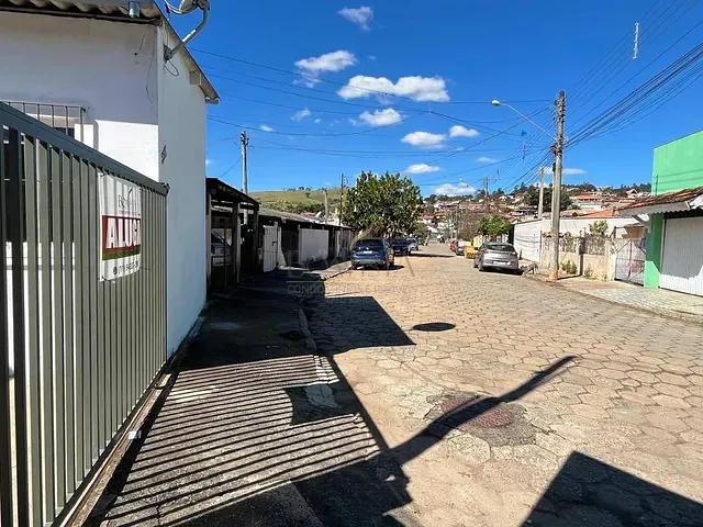 Casa 1 quarto e 1 banheiro, para alugar, no bairro Vila Sabesp em Piracaia