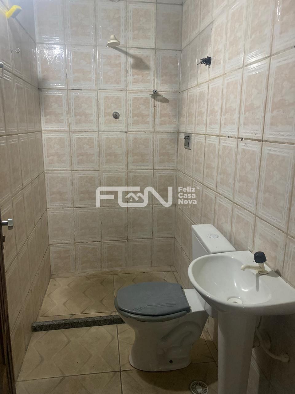 Casa à venda com 2 quartos, 80m² - Foto 6