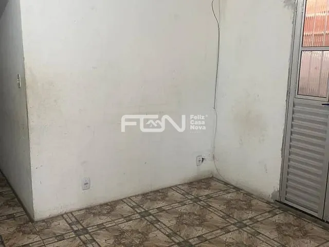 Casa 2 quartos e 1 banheiro, à venda ou para alugar, no bairro Renascer - PHOC II em Camaçari