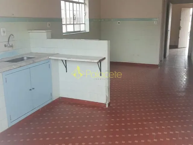 Casa com 240m² 2 quartos e 1 banheiro, à venda, no bairro Vila Santos em Caçapava
