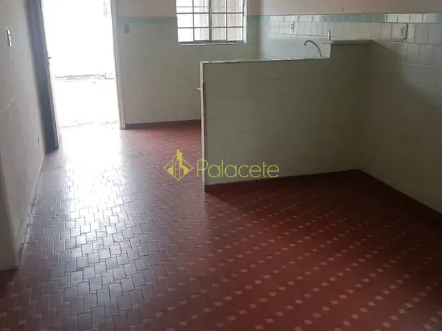 Casa com 240m² 2 quartos e 1 banheiro, à venda, no bairro Vila Santos em Caçapava