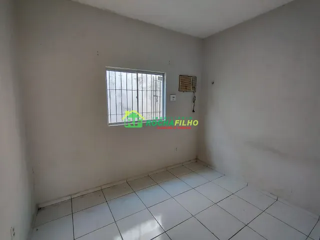 Casa 3 quartos e 1 banheiro, para alugar, no bairro Marquês em Teresina