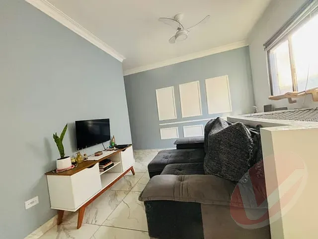 Casa com 50m² 1 quarto e 1 banheiro, à venda, no bairro Caiçara em Praia Grande