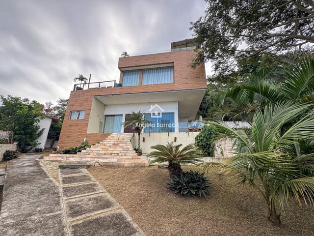 Casa 5 quartos e 7 banheiros, para alugar, no bairro Recanto de Itaipuaçu (Itaipuaçu) em Maricá
