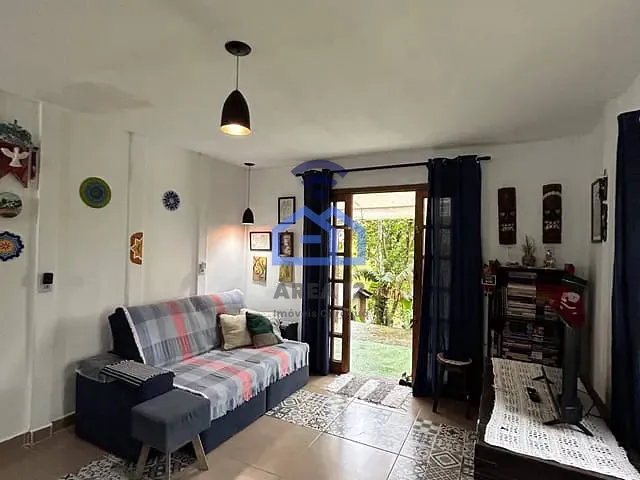 Casa com 404m² 5 quartos e 4 banheiros, à venda, no bairro Massaguaçu em Caraguatatuba