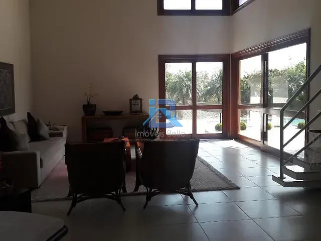 Casa com 1500m² 5 quartos e 8 banheiros, à venda, no bairro Ville Chamonix em Itatiba