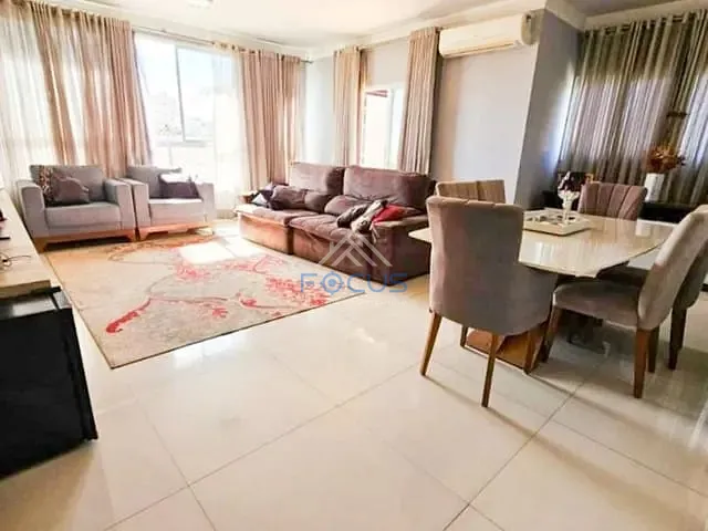 Casa com 350m² 3 quartos e 3 banheiros, à venda, no bairro Jardim Quintas das Videiras em Jundiaí
