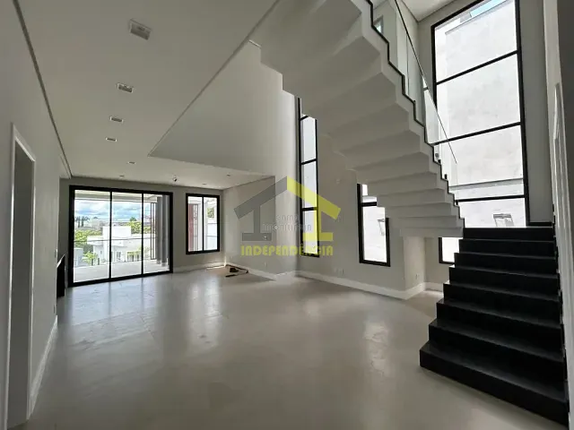 Casa com 504m² 3 quartos e 4 banheiros, à venda, no bairro Santa Cruz em Itatiba