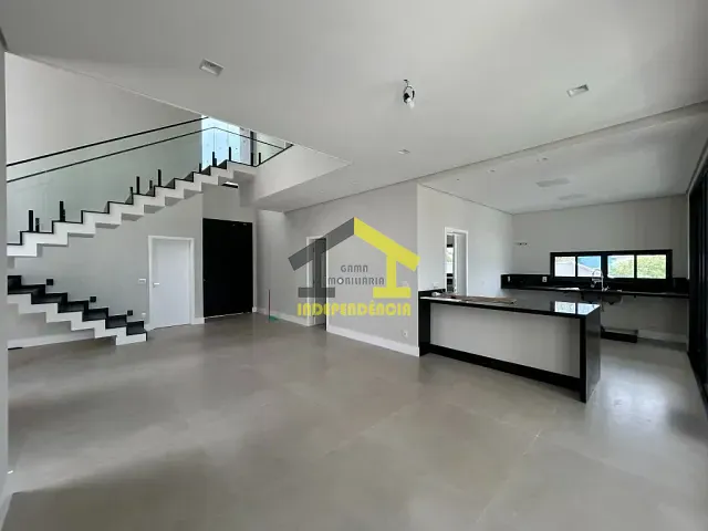 Casa com 504m² 3 quartos e 4 banheiros, à venda, no bairro Santa Cruz em Itatiba