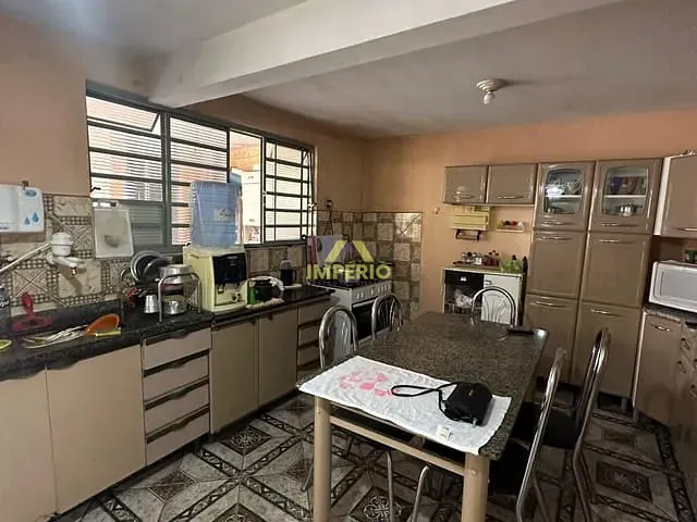 Casa com 241m² 4 quartos e 3 banheiros, à venda, no bairro Nossa Senhora do Monte Serrat em Salto