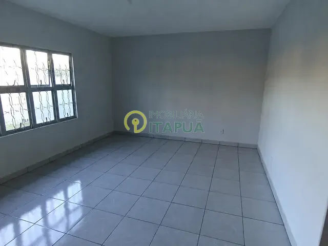 Casa 3 quartos e 2 banheiros, para alugar, no bairro Jardim Esperança em Londrina