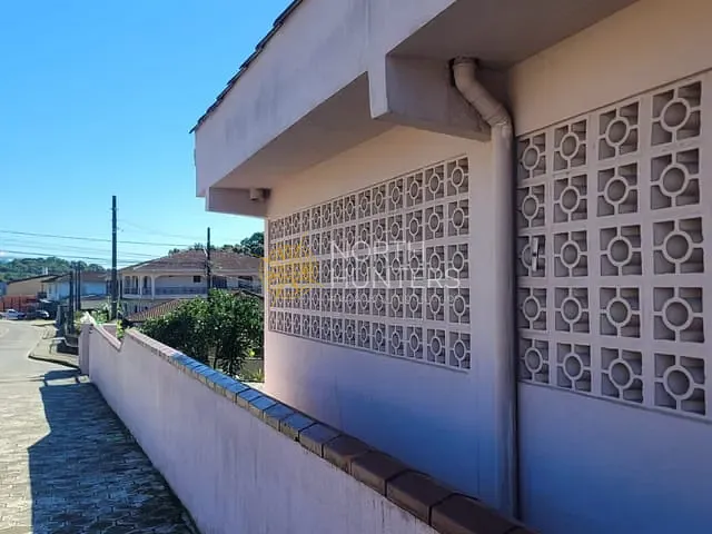 Casa com 130m² 3 quartos e 2 banheiros, à venda, no bairro João Costa em Joinville