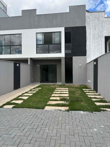 Casa com 166m² 3 quartos e 2 banheiros, à venda, no bairro Parque Xangri-Lá em Contagem