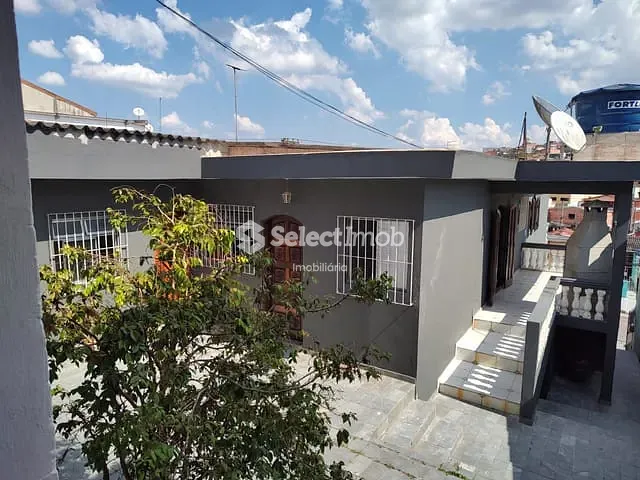 Casa com 200m² 3 quartos e 1 banheiro, para alugar, no bairro Jardim Santista em Mauá
