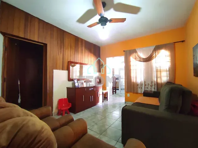 Casa com 125m² 3 quartos e 1 banheiro, à venda, no bairro Vila Jaboticabeira em Taubaté