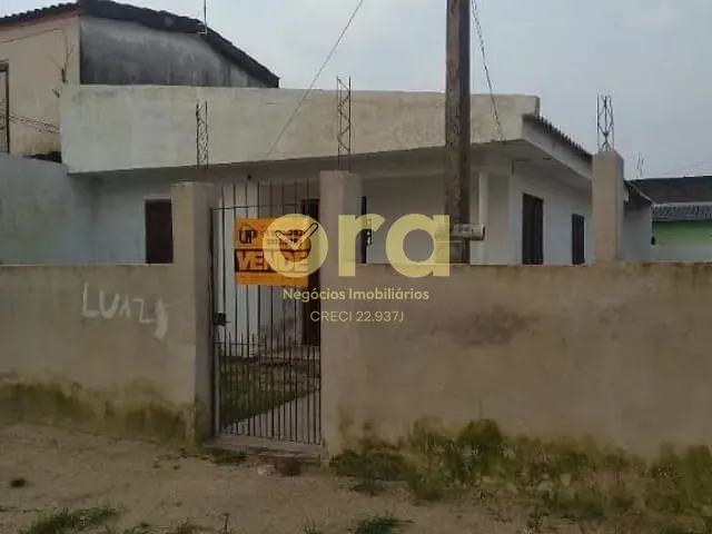 Casa com 160m² 2 quartos e 1 banheiro, à venda, no bairro Três Vendas em Pelotas