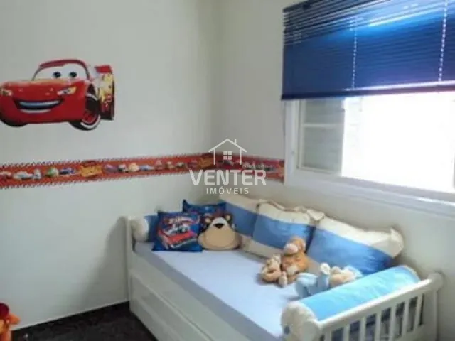Casa com 13705m² 2 quartos e 2 banheiros, à venda, no bairro Quiririm em Taubaté