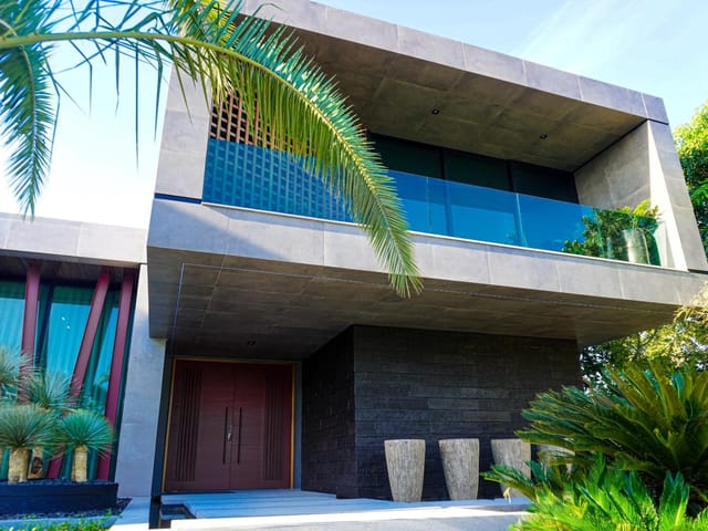 Casa com 1000m² 4 quartos e 8 banheiros, à venda, no bairro Barra da Tijuca em Rio de Janeiro