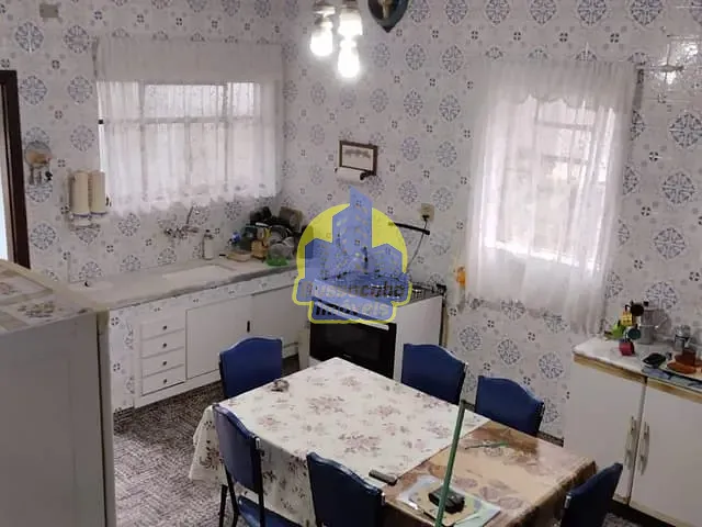 Casa com 330m² 3 quartos e 2 banheiros, à venda, no bairro Bela Vista em Osasco