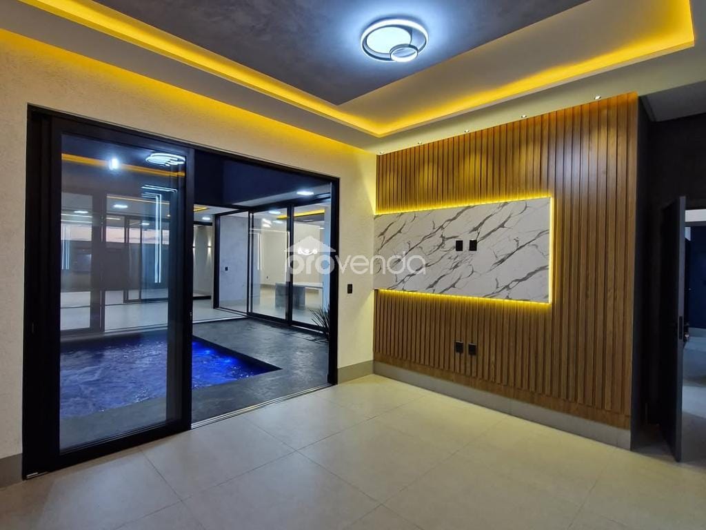 Casa, 4 quartos, 238 m² - Foto 4