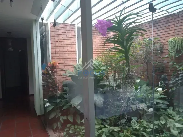 Casa com 500m² 4 quartos e 2 banheiros, à venda ou para alugar, no bairro Parque do Colégio em Jundiaí