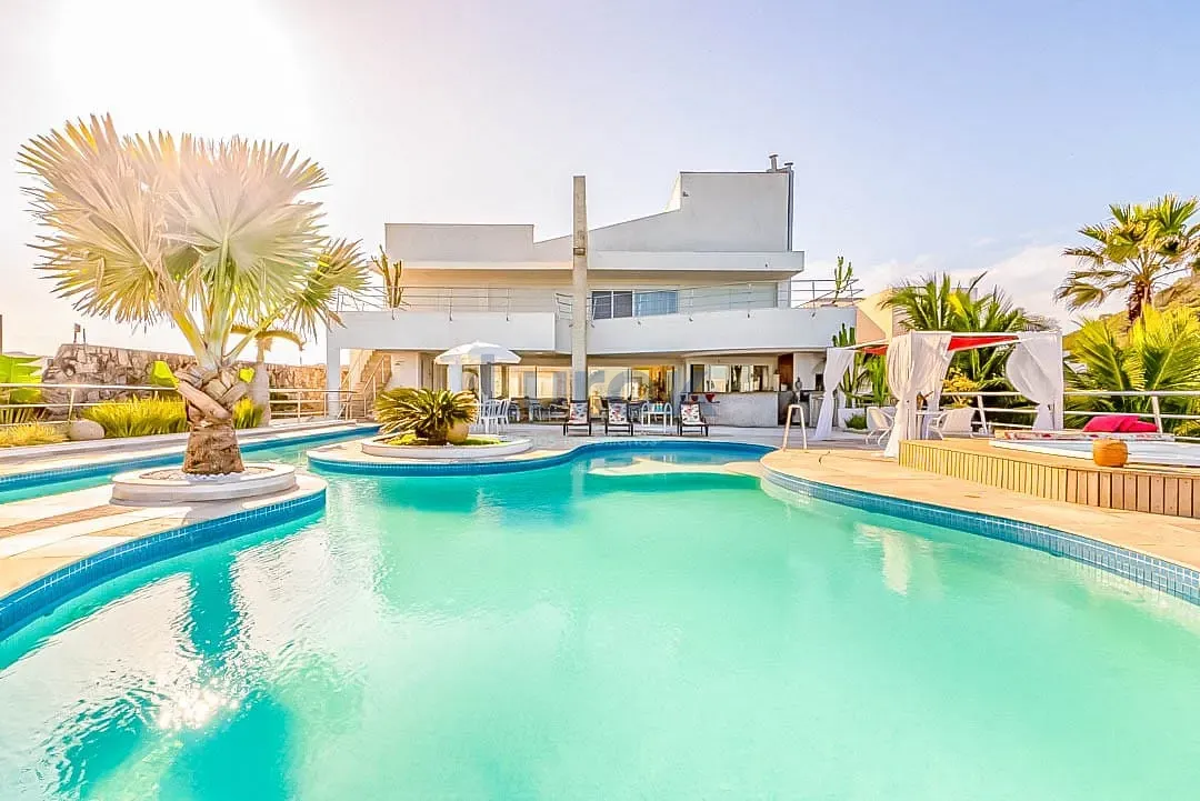 Casa, 10 quartos, 1411 m² - Foto 1