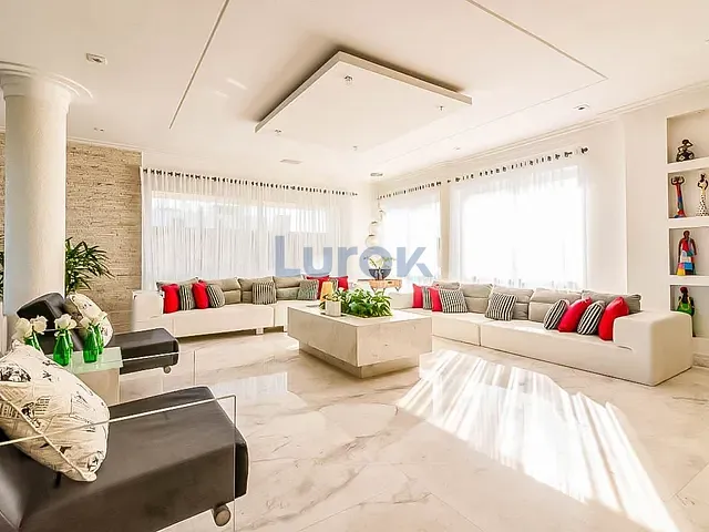 Casa com 1440m² 10 quartos e 14 banheiros, à venda, no bairro Balneário Praia do Pernambuco em Guarujá
