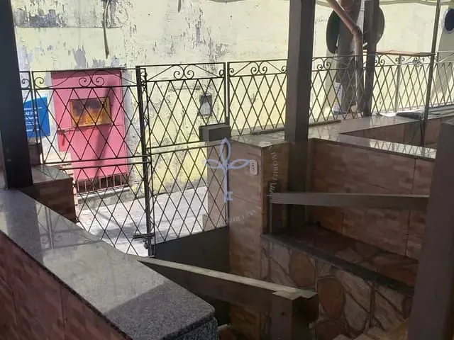 Casa 2 quartos e 2 banheiros, à venda, no bairro Centro em Mangaratiba