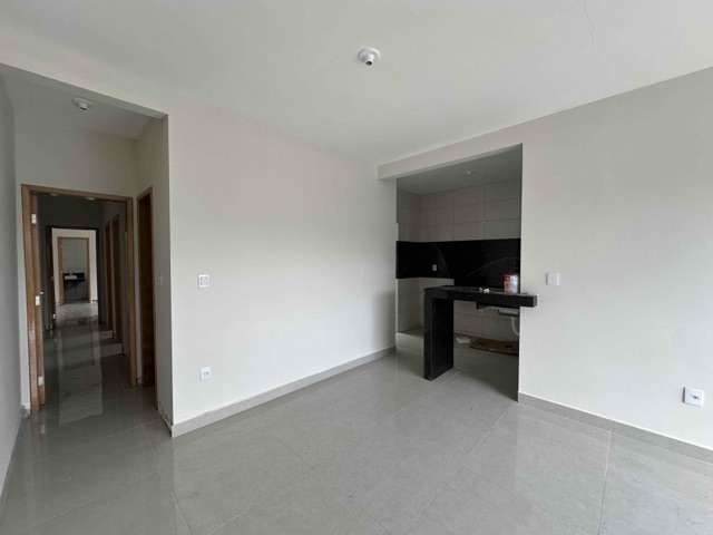 Casa com 166m² 3 quartos e 2 banheiros, à venda, no bairro Parque Xangri-Lá em Contagem