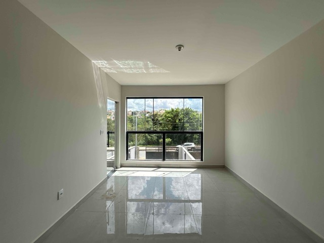 Casa com 166m² 3 quartos e 2 banheiros, à venda, no bairro Parque Xangri-Lá em Contagem