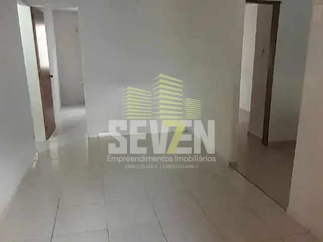 Casa com 200m² 3 quartos e 1 banheiro, à venda, no bairro Núcleo Habitacional Mary Dota em Bauru