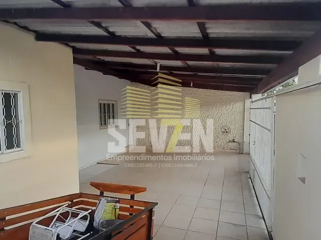 Casa com 200m² 3 quartos e 1 banheiro, à venda, no bairro Núcleo Habitacional Mary Dota em Bauru