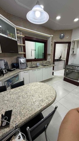 Casa com 360m² 5 quartos e 5 banheiros, à venda, no bairro Parque Aurora em Campos dos Goytacazes