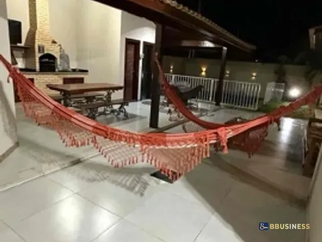 Casa com 360m² 5 quartos e 5 banheiros, à venda, no bairro Parque Aurora em Campos dos Goytacazes