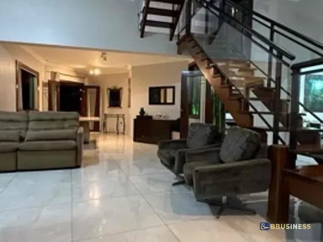Casa com 360m² 5 quartos e 5 banheiros, à venda, no bairro Parque Aurora em Campos dos Goytacazes