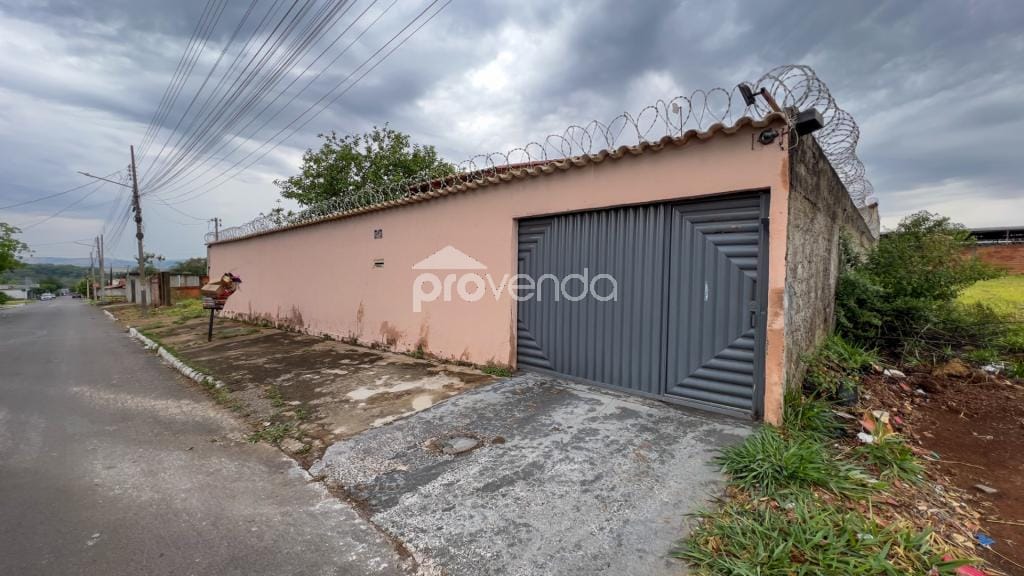 Casa, 3 quartos, 300 m² - Foto 1