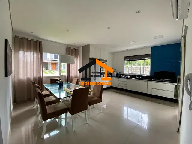 Casa com 500m² 3 quartos e 4 banheiros, à venda, no bairro Chácara Santa Cruz dos Pires em Itatiba