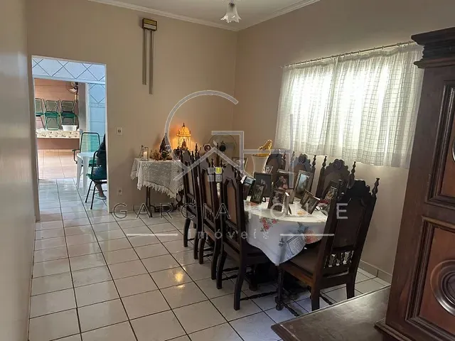 Casa com 206m² 4 quartos e 2 banheiros, à venda, no bairro Ipiranga em Ribeirão Preto