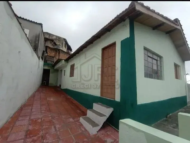 Casa, 3 quartos, 179 m² - Foto 1
